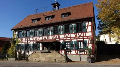 Das Gebäude in dem sich das Aparthotel befindet