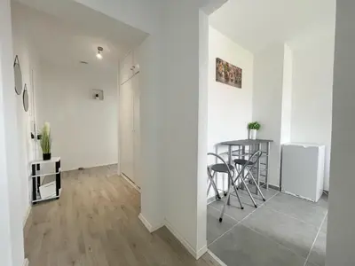 Grundriss der Unterkunft Perfekte 1,5 Wohnung Zentral in Leonberg gegenüber Einkaufzentrum
