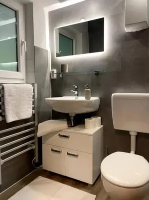 Ein Badezimmer in der Unterkunft 1-Zimmerapartment mit Burgblick