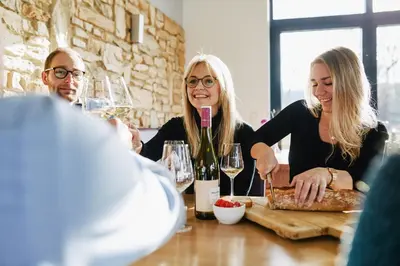 Gäste, die in der Unterkunft MEYERHOF - Bioweingut, Vinothek & Gästehaus übernachten
