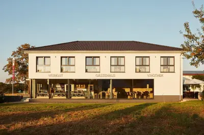 Das Gebäude in dem sich das Hotel befindet