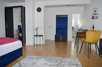 Ein Bett oder Betten in einem Zimmer der Unterkunft M&D Apartments nähe Volkspark mit Balkon - Netflix - Küche