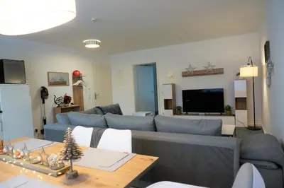 TV/Unterhaltungsangebot in der Unterkunft Mein Apartment, Stars mit Balkon und Klima für bis zu 4 Personen