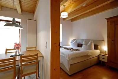 Ein Bett oder Betten in einem Zimmer der Unterkunft Gute Lage Ferienwohnungen