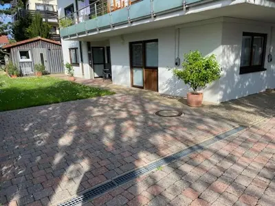 Das Gebäude in dem sich die Ferienwohnung befindet