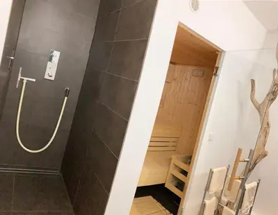 Ein Badezimmer in der Unterkunft SweetSuites 40A Lavendelhaus