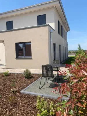 Ein Garten an der Unterkunft Apartment Loch 10, Bitzgrunder Weg 3