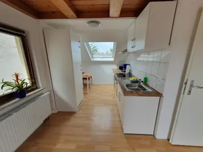 Küche/Küchenzeile in der Unterkunft Gemütliche zentrale DG Wohnung in Mühlacker