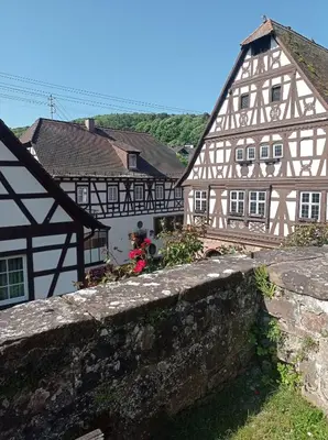 Das Gebäude in dem sich die Ferienwohnung befindet