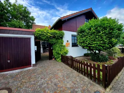 Ein Garten an der Unterkunft Ferienwohnung Theresa