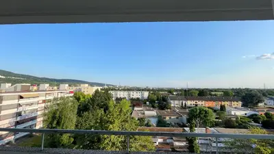 Ein allgemeiner Bergblick oder ein Berglick von der Ferienwohnung aus