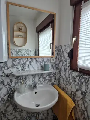 Ein Badezimmer in der Unterkunft Ferienwohnung Grünoase mit Sonnenbalkon