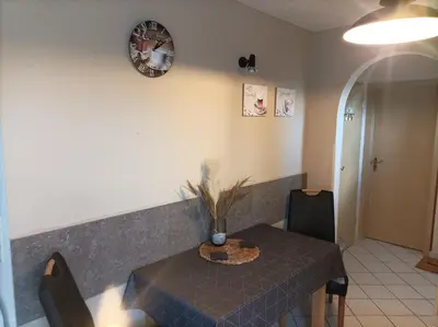 Ein Sitzbereich in der Unterkunft Ferienwohnung Morenz