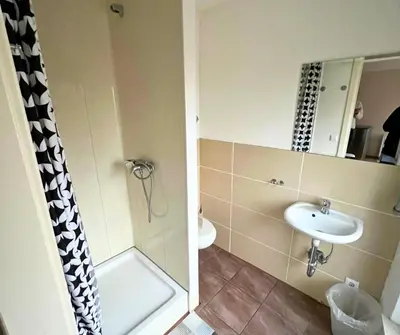 Ein Badezimmer in der Unterkunft 4RENT Apartments - Monteurzimmer