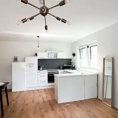 2 ZKB Apartment in Mannheim Küche - Parken - Großer TV
