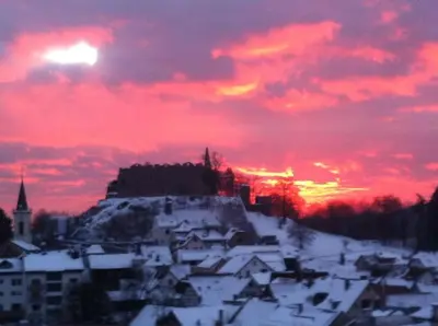 Blick auf den Sonnenuntergang/Sonnenaufgang von der Ferienwohnung aus oder aus der Nähe