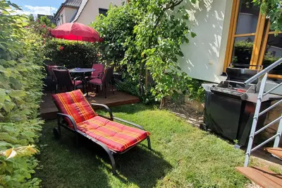Ein Garten an der Unterkunft Ferienwohnung Strata Montana