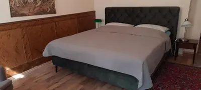 Ein Bett oder Betten in einem Zimmer der Unterkunft Altstadtapartment Rochusstraße