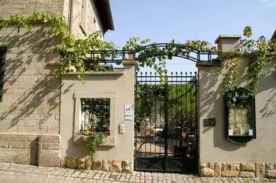Das Gebäude in dem sich das Hotel befindet