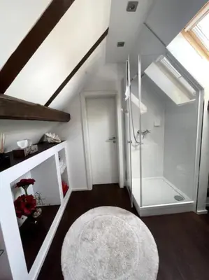 Ein Badezimmer in der Unterkunft Ferienwohnung im 'Schmoller - Hof'