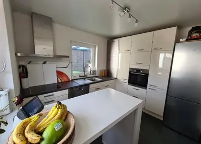 Küche/Küchenzeile in der Unterkunft 2-Zimmer-Apartment mit Küche und Bad im Landhaus in Ortsrandlage