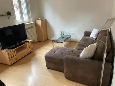 TV/Unterhaltungsangebot in der Unterkunft Winzeranwesen - Weingut Christian Eberley- FeWo II MINDESTAUFENTHALT 4 NÄCHTE - MINIMUM STAY 4 NIGHTS