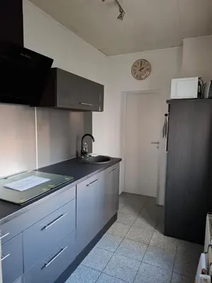 Küche/Küchenzeile in der Unterkunft Schöne 3 Zi. Ferienwohnung vor den Toren Frankfurt