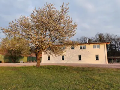 Das Gebäude in dem sich die Ferienwohnung befindet