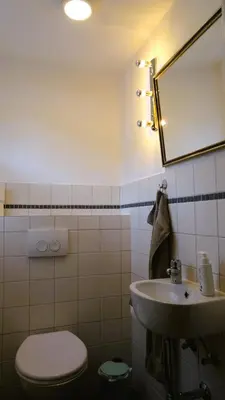 Ein Badezimmer in der Unterkunft Das Schindelhaus
