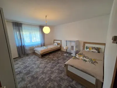 Ein Bett oder Betten in einem Zimmer der Unterkunft Ferienwohnung Freudenberg