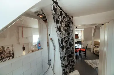Küche/Küchenzeile in der Unterkunft NEW人Vintage Loft Prime Maisonette人8min zum S-Hbf