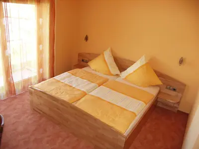 Ein Bett oder Betten in einem Zimmer der Unterkunft Gästehaus Stephanie