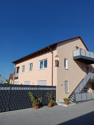 Das Gebäude in dem sich die Ferienwohnung befindet