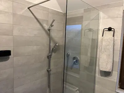 Ein Badezimmer in der Unterkunft Wohnen bei FrauSchmitt