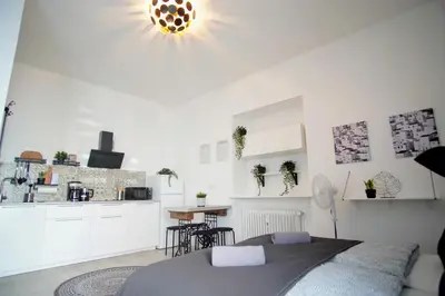 Küche/Küchenzeile in der Unterkunft LENASTAY I NostalgieApartment I Innenstadt