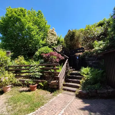 Ein Garten an der Unterkunft Chalet Spessart