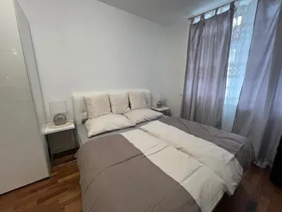Ein Bett oder Betten in einem Zimmer der Unterkunft Schöne 3 Zimmer Wohnung in Top Lage Heidelberg