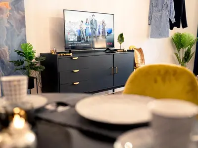 TV/Unterhaltungsangebot in der Unterkunft Premium Studio - 1 Min to HBF