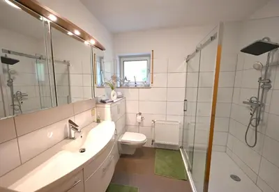 Ein Badezimmer in der Unterkunft Zur angenehmen Gegend