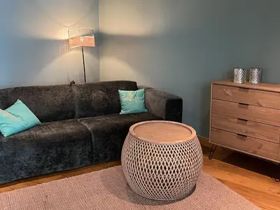 Ein Sitzbereich in der Unterkunft Ferienwohnung Hensel & Gretel
