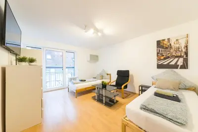 TV/Unterhaltungsangebot in der Unterkunft NEW Luxury Apartment in Heilbronn, Ludwigsburg, Backnang, Stuttgart