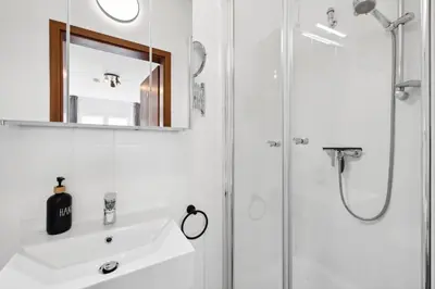 Ein Badezimmer in der Unterkunft KStay Apartments - Kaiserberg - Kitchen - WIFI - Parking