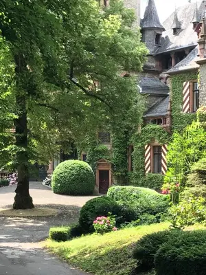 Ein Garten an der Unterkunft Schloss Langenzell, Fürstensuite