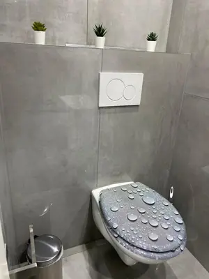 Ein Badezimmer in der Unterkunft STN Apartment Suite - Ferienwohnung mit 2 Schlafzimmer & Parkplatz, Highspeed WLAN, Fußbodenheizung & Netflix Premium, Zentral zu Audi & Schwarz Gruppe