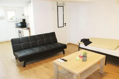 Ein Sitzbereich in der Unterkunft Ruhig gelegenes Apartment