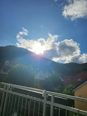 Ein allgemeiner Bergblick oder ein Berglick von der Ferienwohnung aus