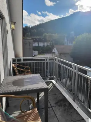 Ein allgemeiner Bergblick oder ein Berglick von der Ferienwohnung aus