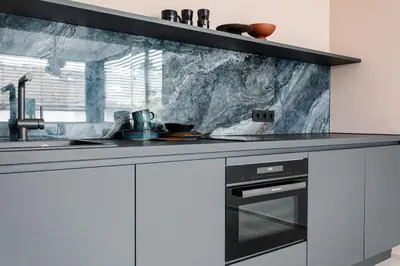 Küche/Küchenzeile in der Unterkunft Exklusive Design Appartement Deep Blue Neubau