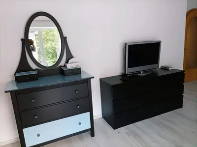 TV/Unterhaltungsangebot in der Unterkunft Kleine Ferienwohnung mit Terrasse am Waldrand