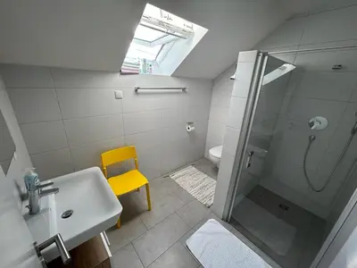Ein Badezimmer in der Unterkunft 3 Zimmer Neubauwohnung in der schwäbischen Toskana